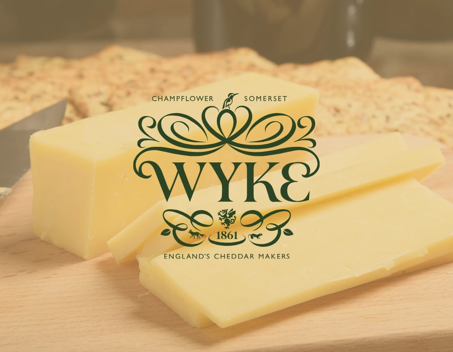 Tre olika cheddarostar från Wyke, en ny leverantör hos ICA Kvantum Gränby.